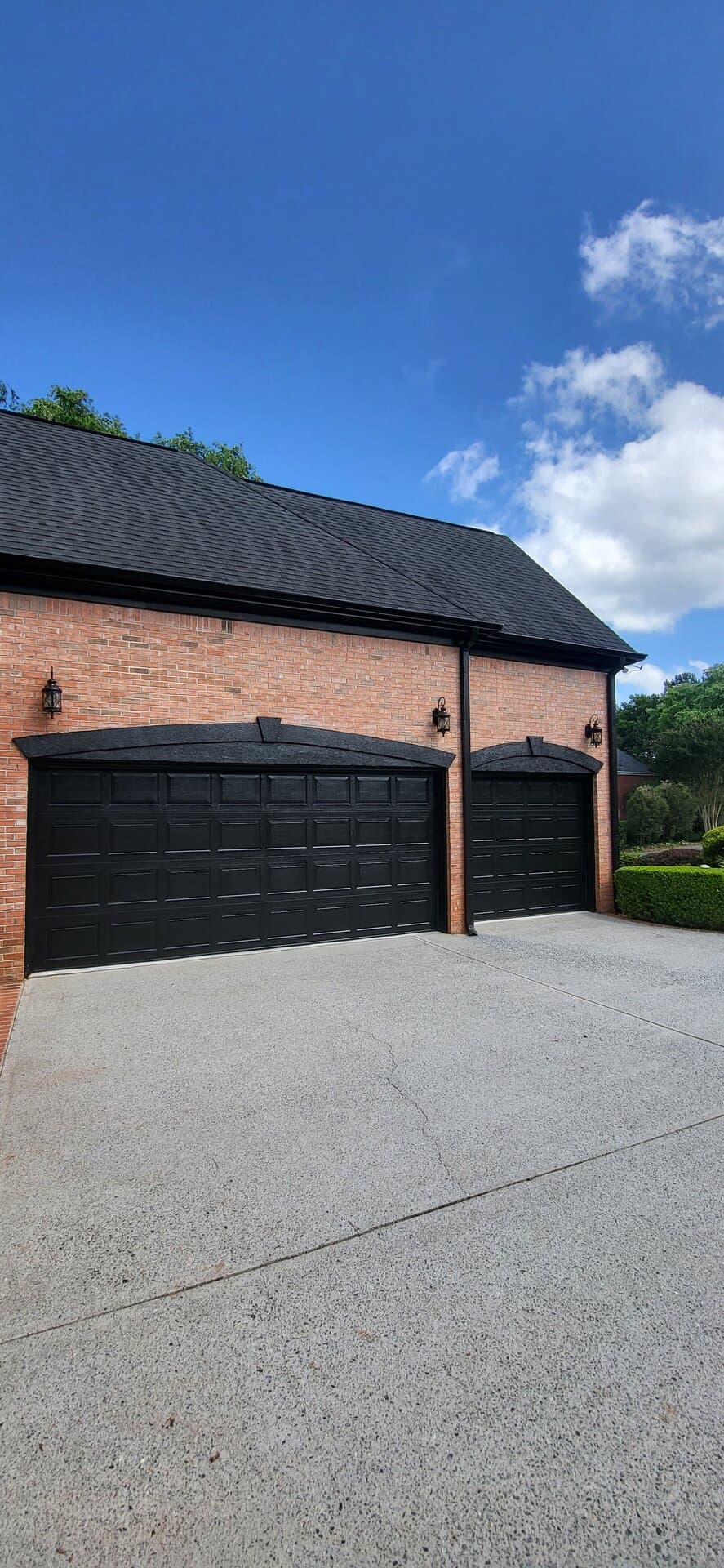 Best Exterior Paint Colors for North Atlanta Homes (2026)